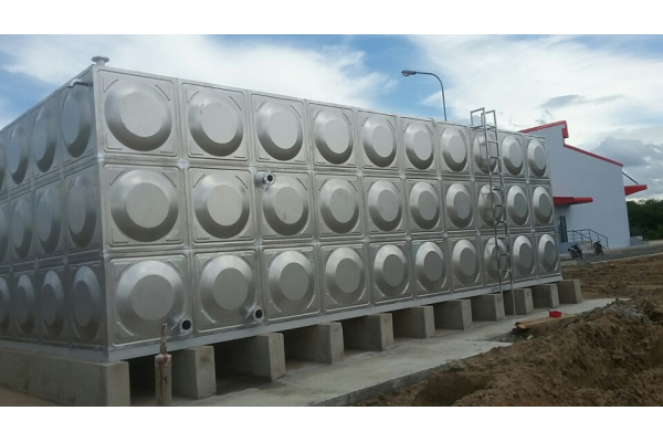 Bốn nước inox lắp ghép